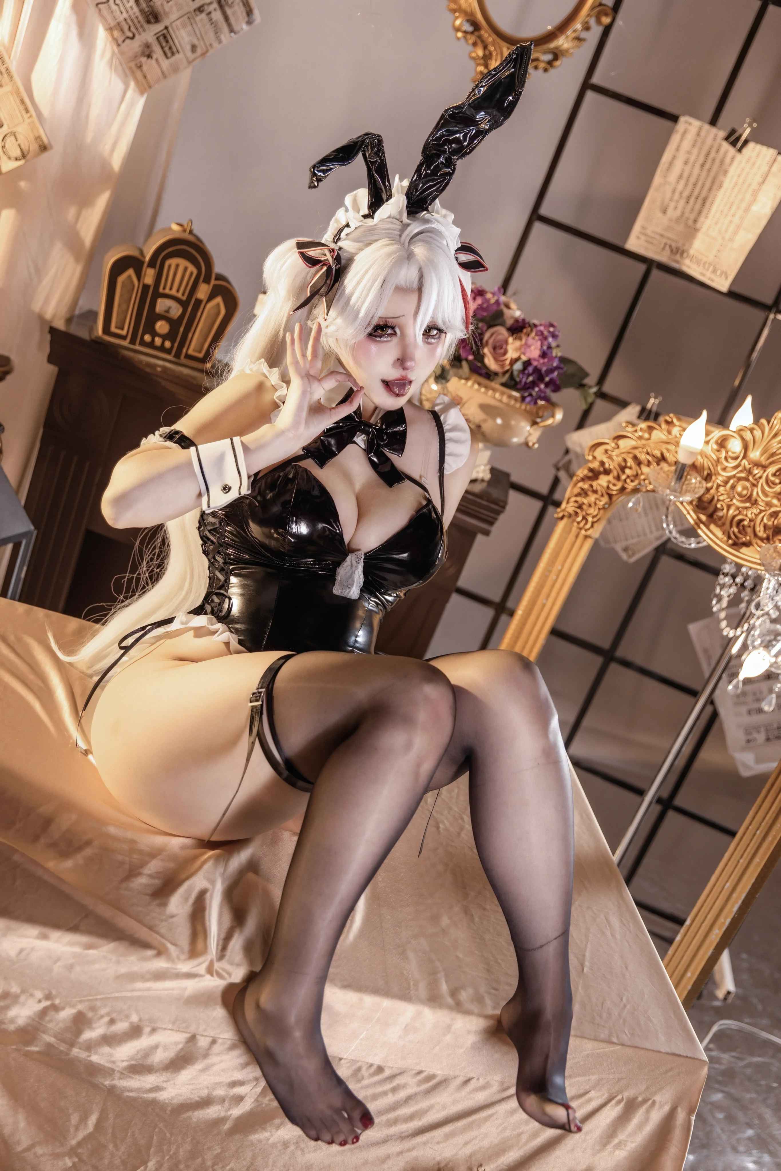 soso嗖嗖 – 欧根亲王兔女郎[44P]-lcoser